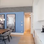 Flh Augusta's Arch Design Apartment
