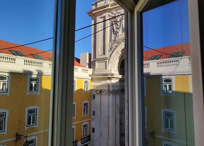 Flh Augusta's Arch Design